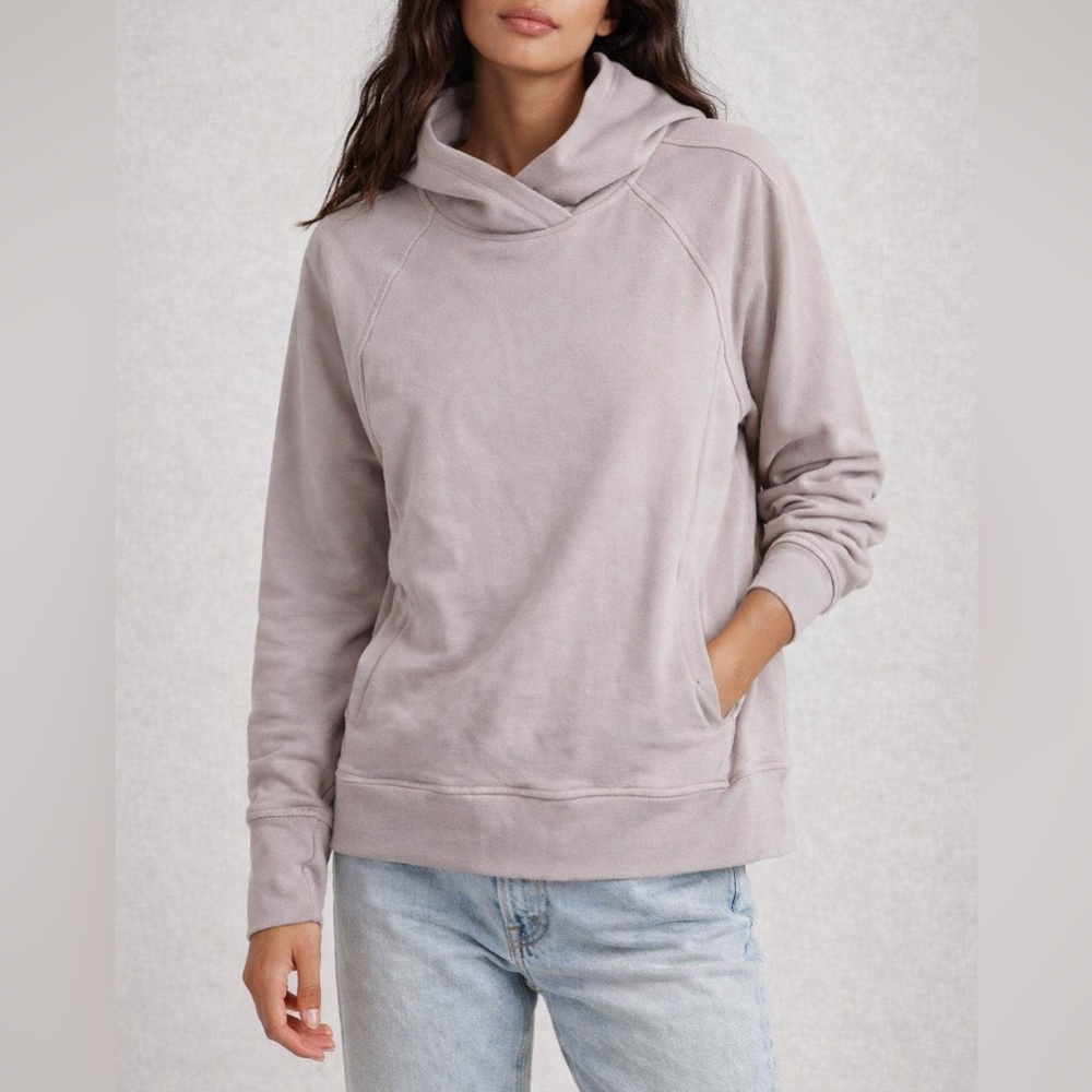 Lululemon Scuba Pullover — Smoky Blush — Size 6